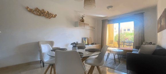 2 bedrooms Apartment in La Duquesa, Spain No. 184230 3