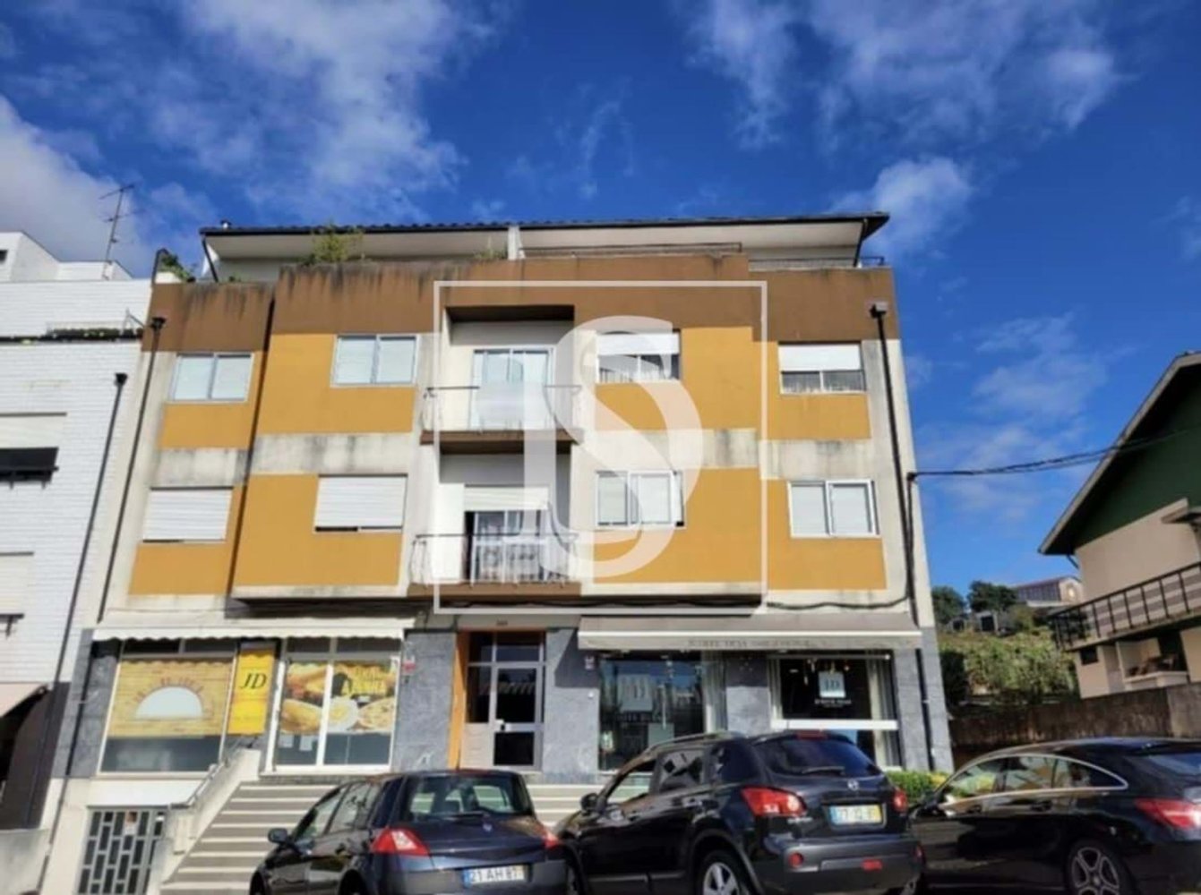 4 bedrooms Apartment in Ermesinde, Portugal No. 332341