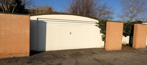 4 rooms House in Parma, Italy No. 101106 9