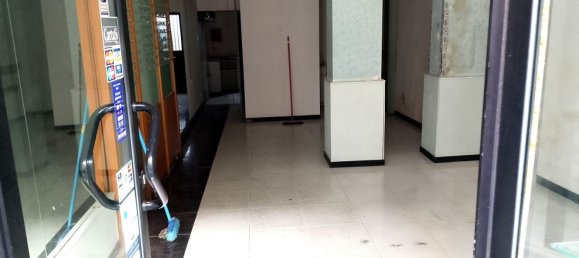 49m² Commercial property in Pescara, Italy No. 107833 4