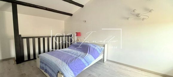 2 bedrooms Townhouse in La Fare-les-Oliviers, France No. 342396 4