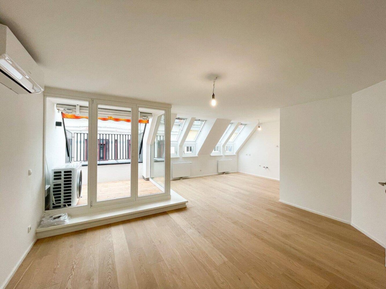 3 rooms Duplex in Wahring, Austria No. 24916