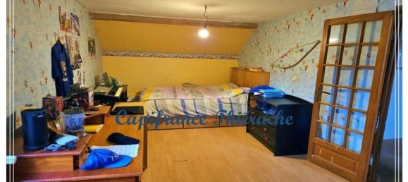 4 bedrooms House in Laigny, France No. 84073 14