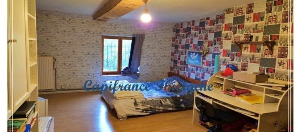 4 bedrooms House in Laigny, France No. 84073 8