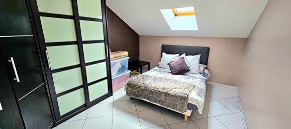 Casa de 4 dormitorios en Charmes, France No. 255289 18