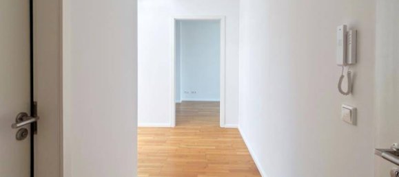 2-salle Appartement à Friedrichshain, Germany No. 36624 3