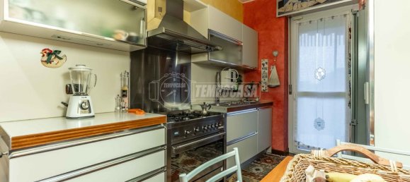 Apartamento T3 em Milan, Italy N.º 244864 28