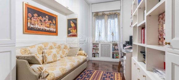 Apartamento T3 em Milan, Italy N.º 244864 33