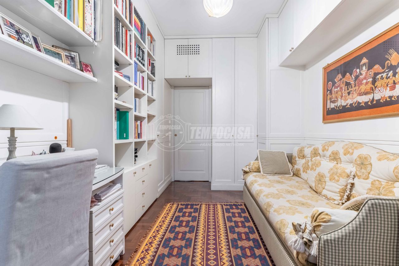 Apartamento T3 em Milan, Italy N.º 244864