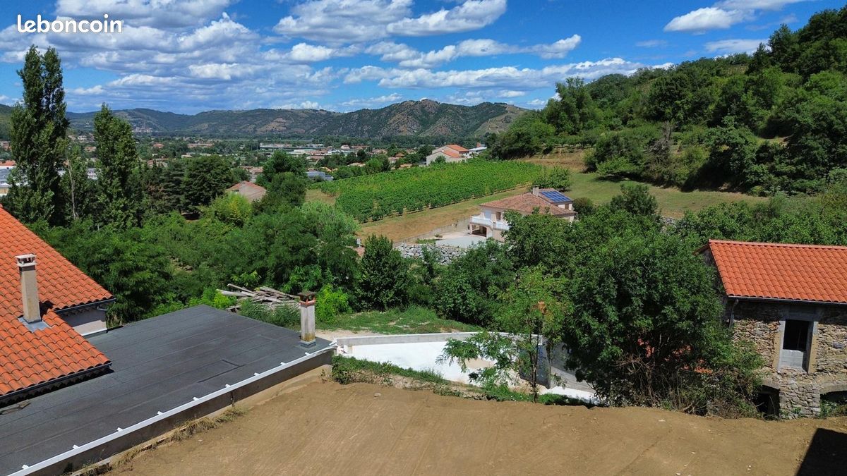 Grundstück in Tournon-sur-Rhone, France, Nr. 341433