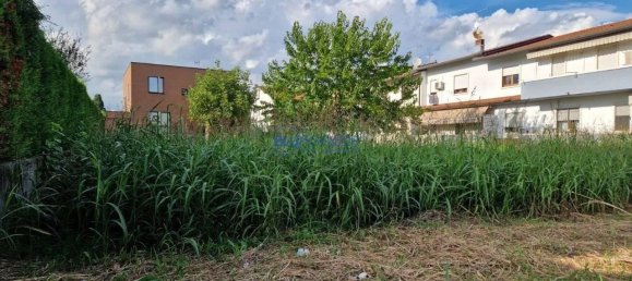 Terreno en Thiene, Italy 633 m² No. 125115 4
