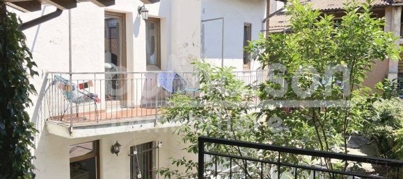 3 bedrooms Villa in Gavirate, Italy No. 237053 21