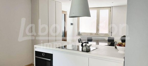 3 bedrooms Villa in Gavirate, Italy No. 237053 24