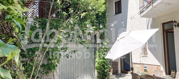 3 bedrooms Villa in Gavirate, Italy No. 237053 14