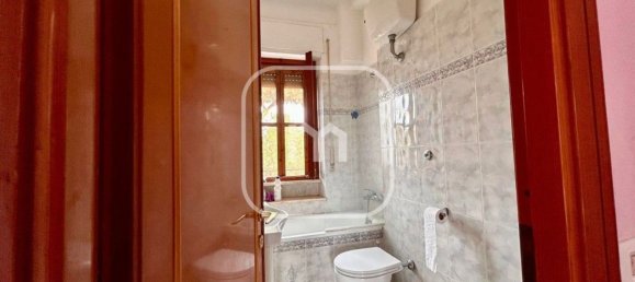 Дом с 3 комнатами в Ардеа, Италия № 197619 16