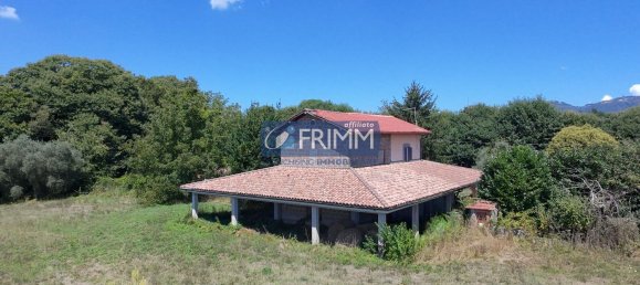 2 rooms House in Cave, Italy No. 279997 3