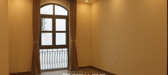 5 Schlafzimmer Villa in Long Bien, Vietnam, Nr. 933 14