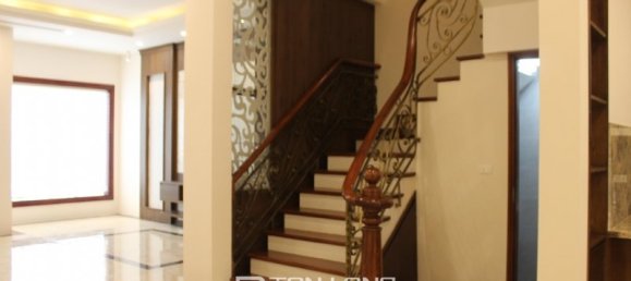 5 Schlafzimmer Villa in Long Bien, Vietnam, Nr. 933 6