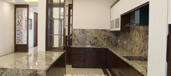 5 Schlafzimmer Villa in Long Bien, Vietnam, Nr. 933 8