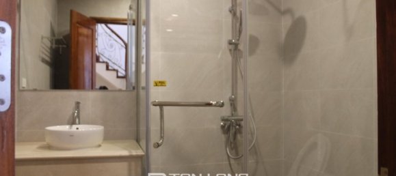 5 Schlafzimmer Villa in Long Bien, Vietnam, Nr. 933 16