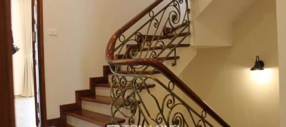 5 Schlafzimmer Villa in Long Bien, Vietnam, Nr. 933 9