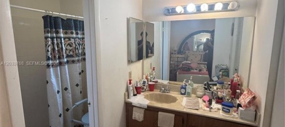3 dormitorios villa en venta en Miami, Miami-Dade, Florida, USA № 614953 8