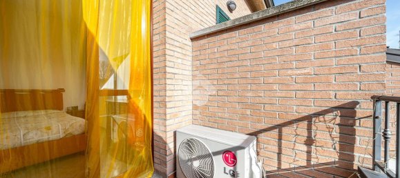 4 rooms House in Reggio Emilia, Italy No. 234240 25