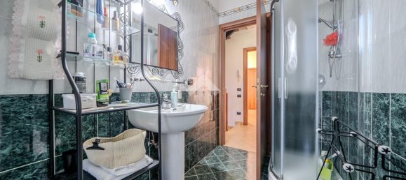 4 rooms House in Reggio Emilia, Italy No. 234240 18