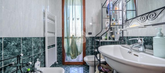 4 rooms House in Reggio Emilia, Italy No. 234240 17