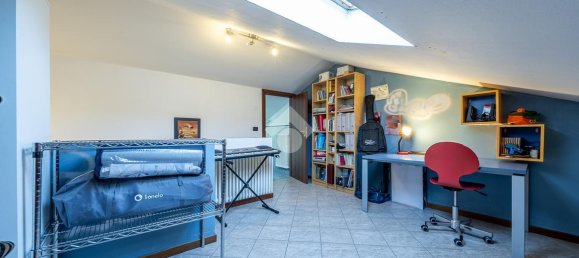 4 rooms House in Reggio Emilia, Italy No. 234240 27