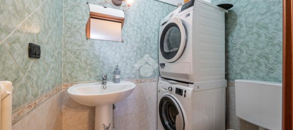 4 rooms House in Reggio Emilia, Italy No. 234240 12