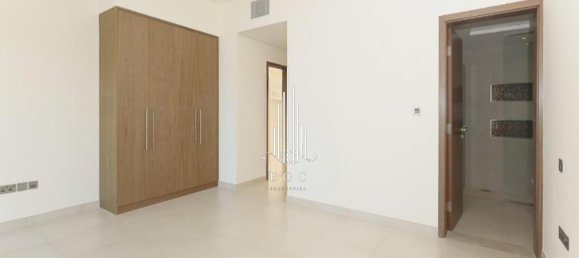 4 bedrooms Villa in Yas Island, UAE No. 41804 8