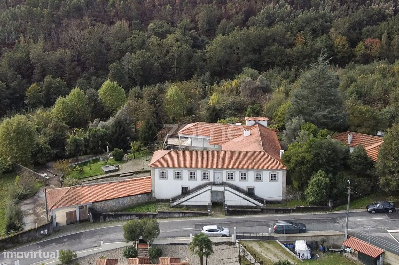 Casa de 8 dormitorios en Fafe, Portugal No. 13076