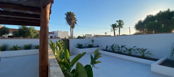 Casa de 4 dormitorios en Torrevieja, Spain No. 183670 2