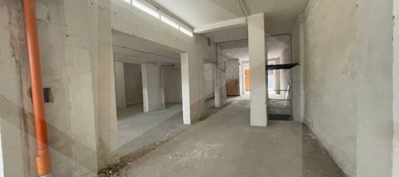 Propiedad comercial de 1 habitación en Bari, Italy No. 22260 4