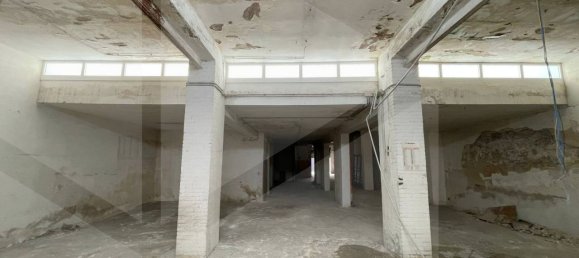 Propiedad comercial de 1 habitación en Bari, Italy No. 22260 7