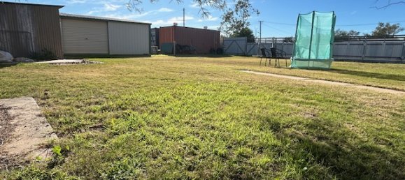 4 bedrooms House in Cunnamulla, Australia No. 386 14