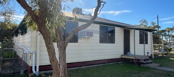 4 bedrooms House in Cunnamulla, Australia No. 386 9