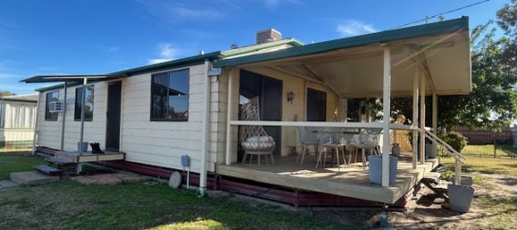 4 bedrooms House in Cunnamulla, Australia No. 386 10