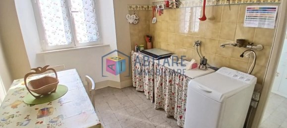 5-salle Appartement à Livorno, Italy No. 262433 6