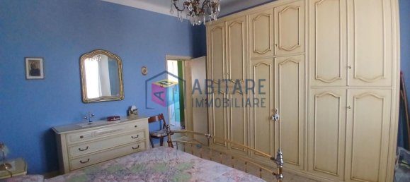 5-salle Appartement à Livorno, Italy No. 262433 16