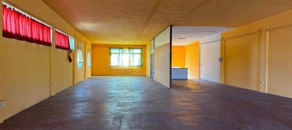 560m² Warehouse in Follonica, Italy No. 224399 14
