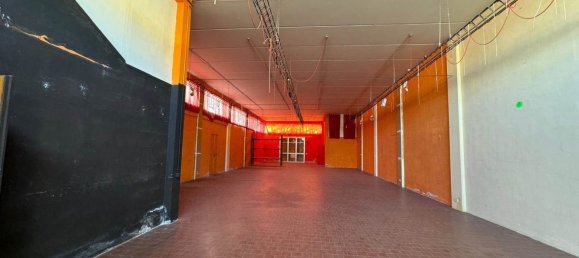 560m² Warehouse in Follonica, Italy No. 224399 7