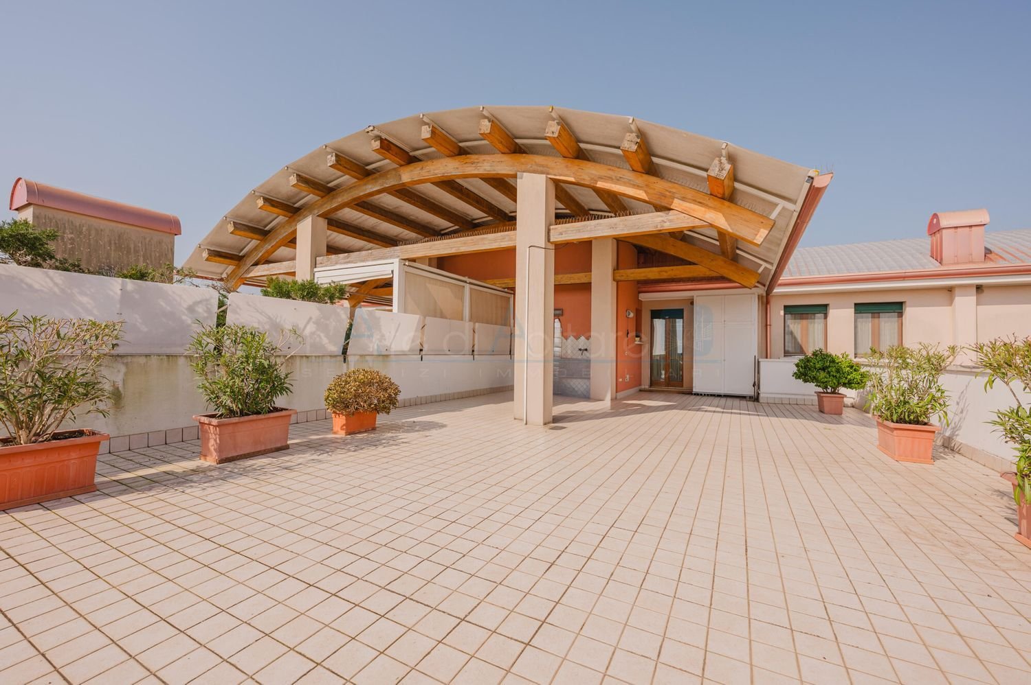 Пентхаус с 4 комнатами в Каваллино-Трепорти, Италия № 60337