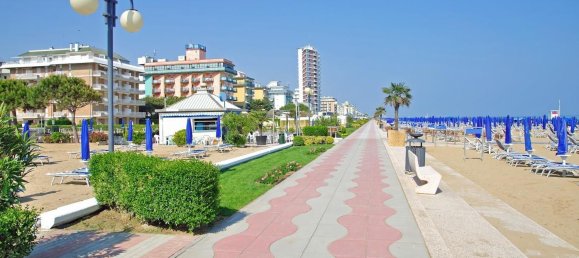 Пентхаус с 4 комнатами в Каваллино-Трепорти, Италия № 60337 17