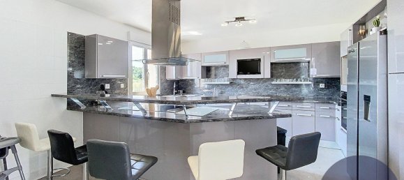 7 bedrooms Villa in La Chapelle-Vendomoise, France No. 263918 2