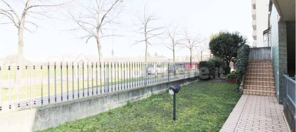 3 bedrooms Apartment in Dalmine, Italy No. 54791 21