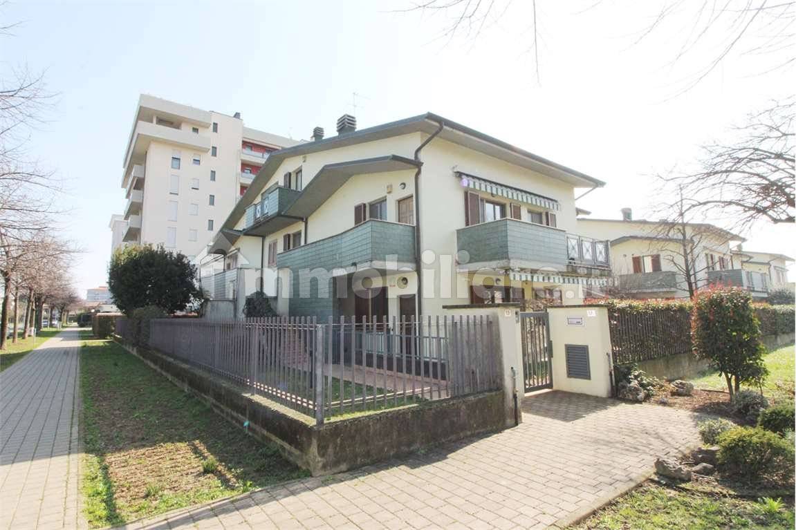 3 bedrooms Apartment in Dalmine, Italy No. 54791
