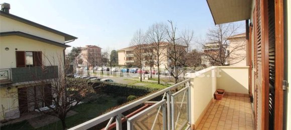 3 bedrooms Apartment in Dalmine, Italy No. 54791 6