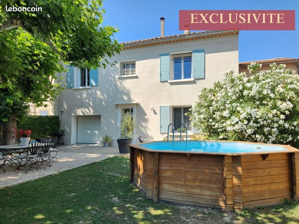 3 bedrooms House in Violes, France No. 304521